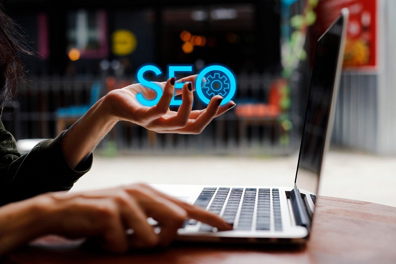 Laptop, seo, office — SEO | https://skynews-world.com