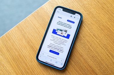 iPhone preorders sell out