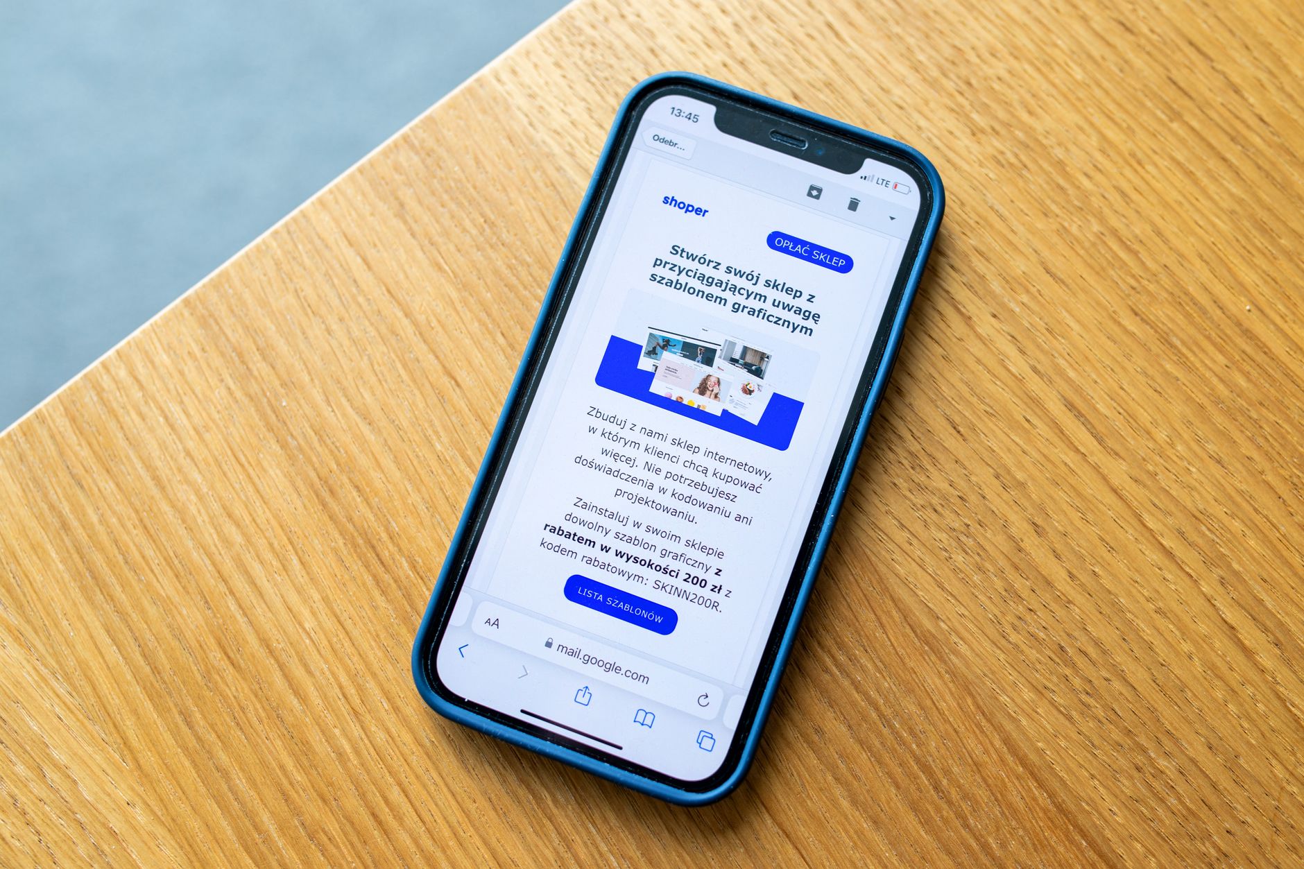 iPhone preorders sell out